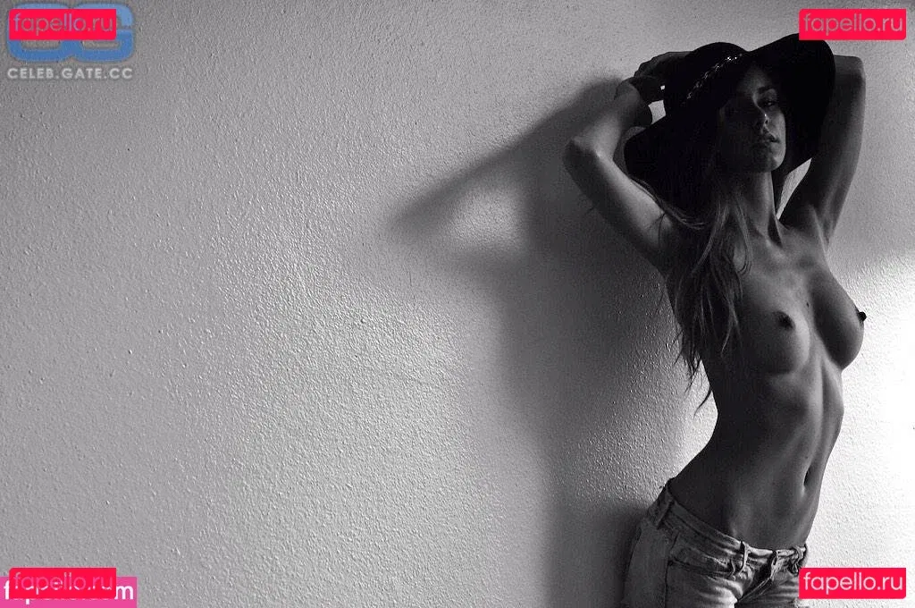 Amberleigh West Onlyfans Photo Gallery 