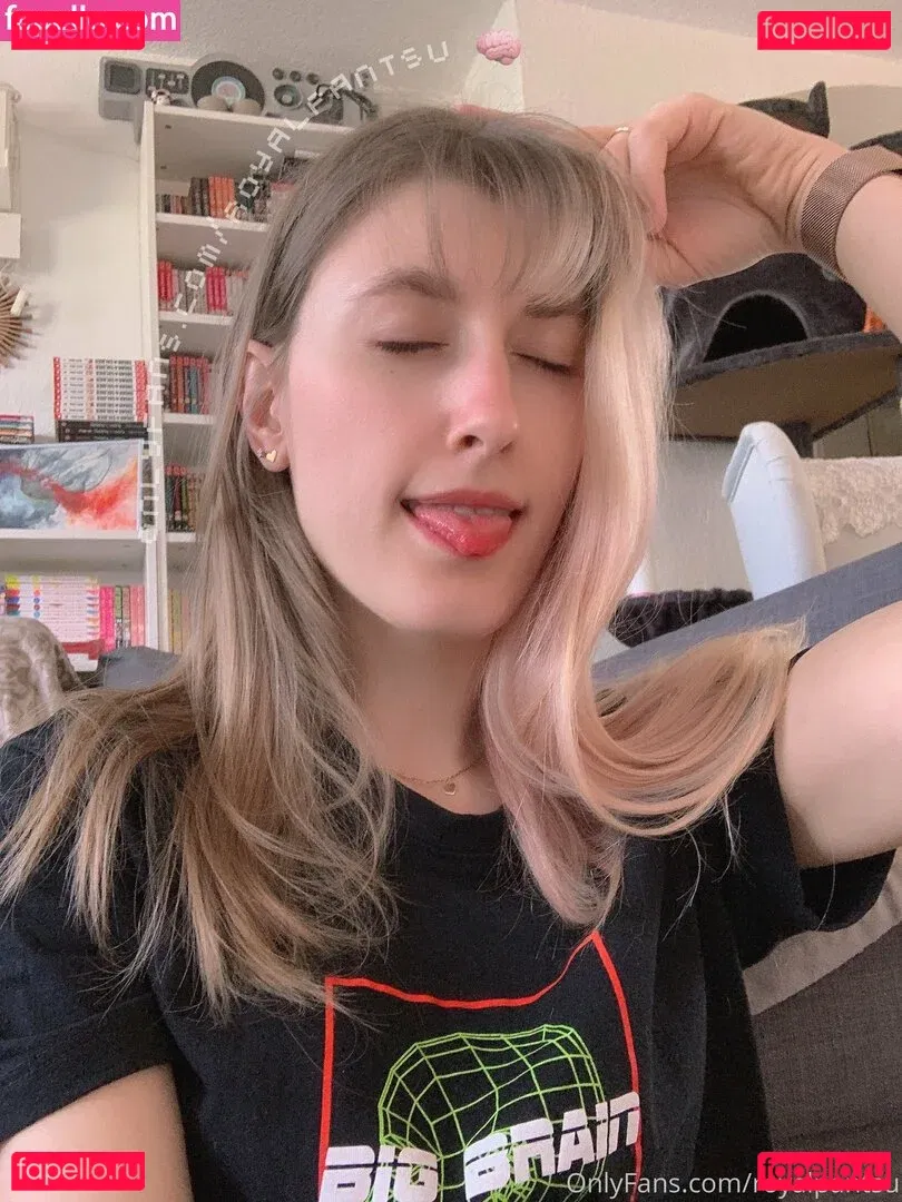 royalpantsu Onlyfans Photo Gallery 