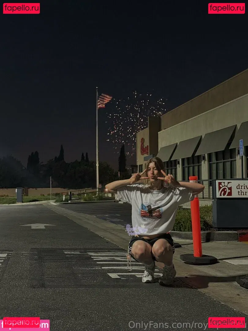 royalpantsu Onlyfans Photo Gallery 