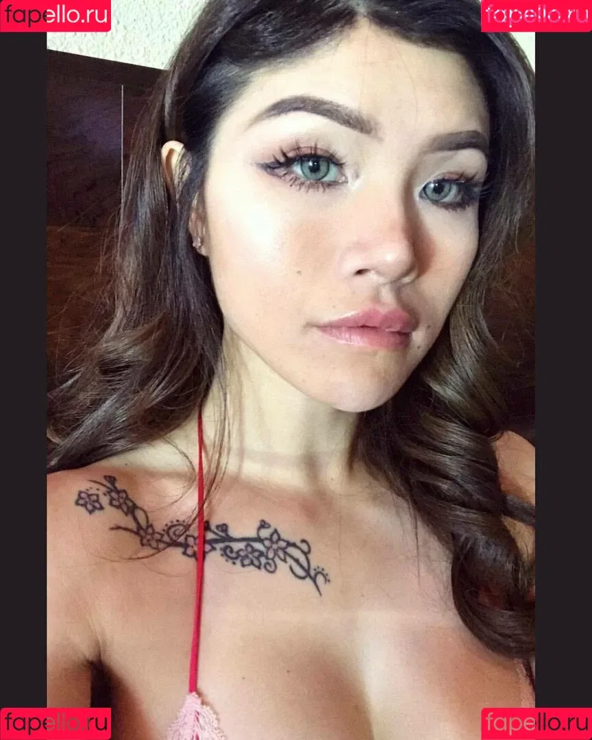 Cafe Lu Girls Onlyfans Photo Gallery 