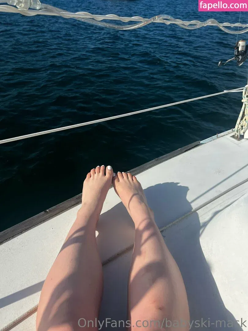 babyski-mask Onlyfans Photo Gallery 