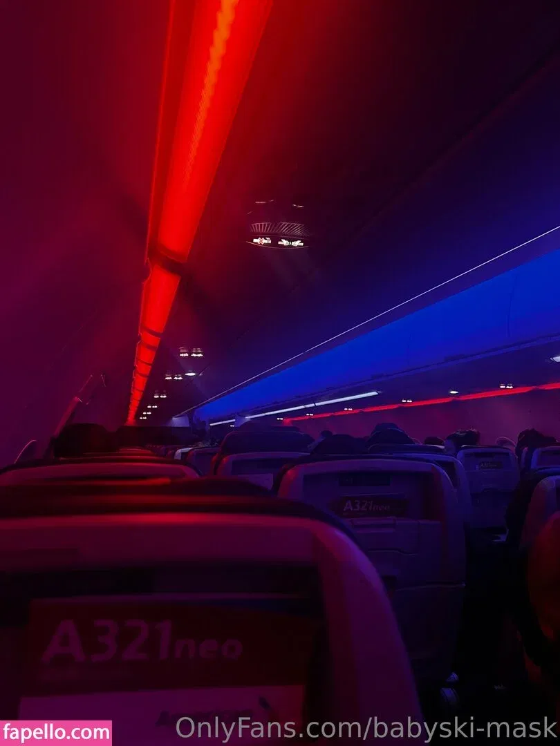 babyski-mask Onlyfans Photo Gallery 