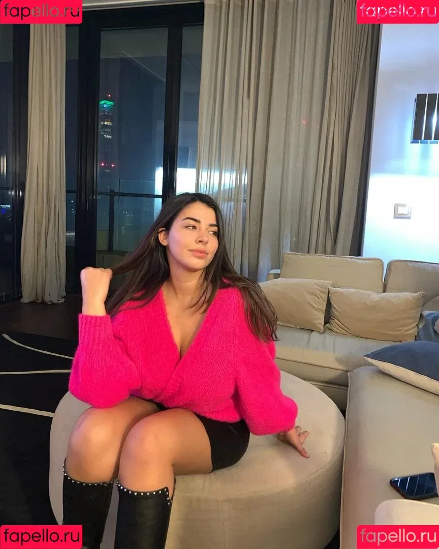 Anna Rebellato Onlyfans Photo Gallery 