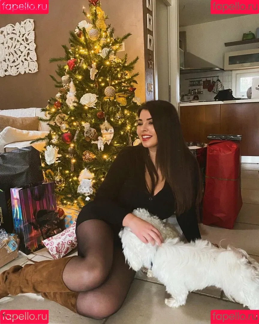 Anna Rebellato Onlyfans Photo Gallery 