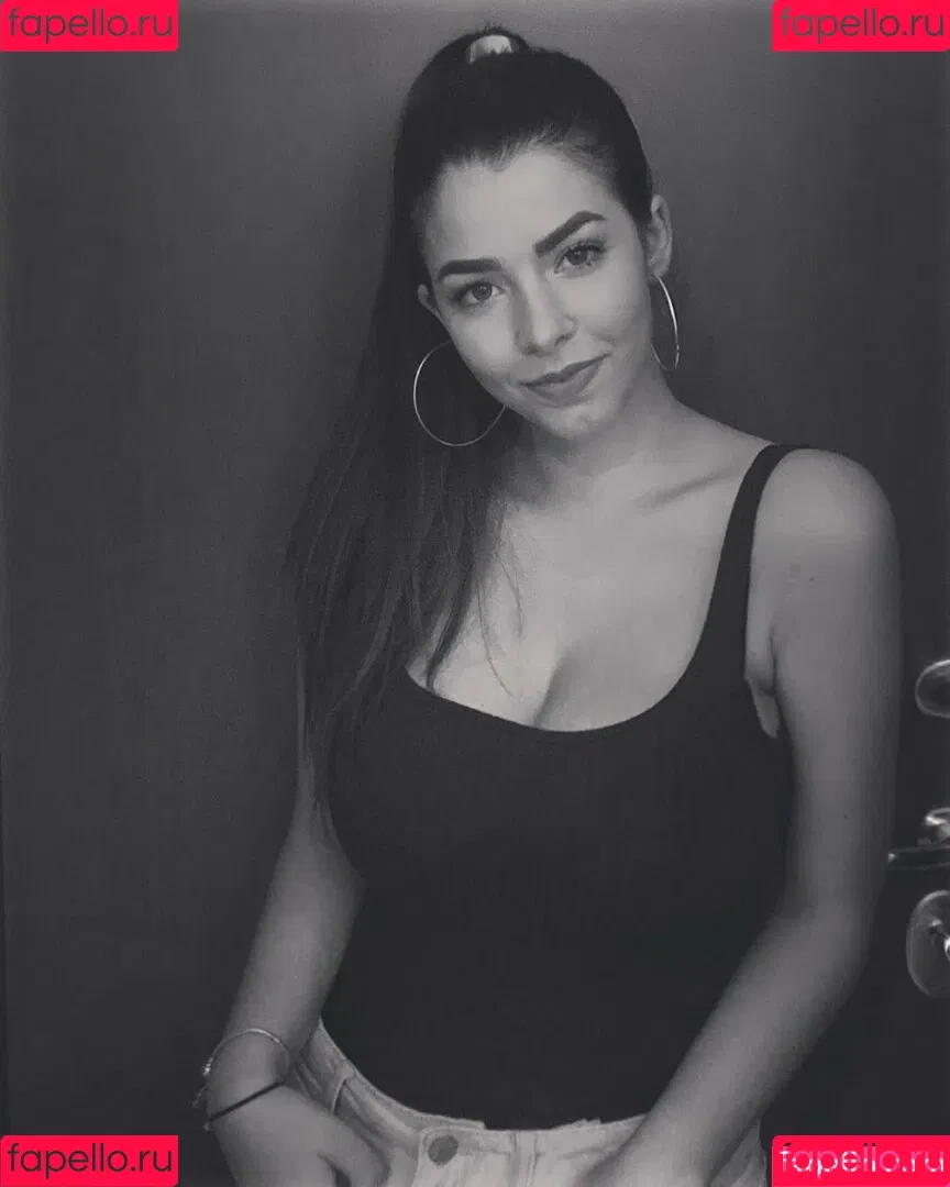 Anna Rebellato Onlyfans Photo Gallery 