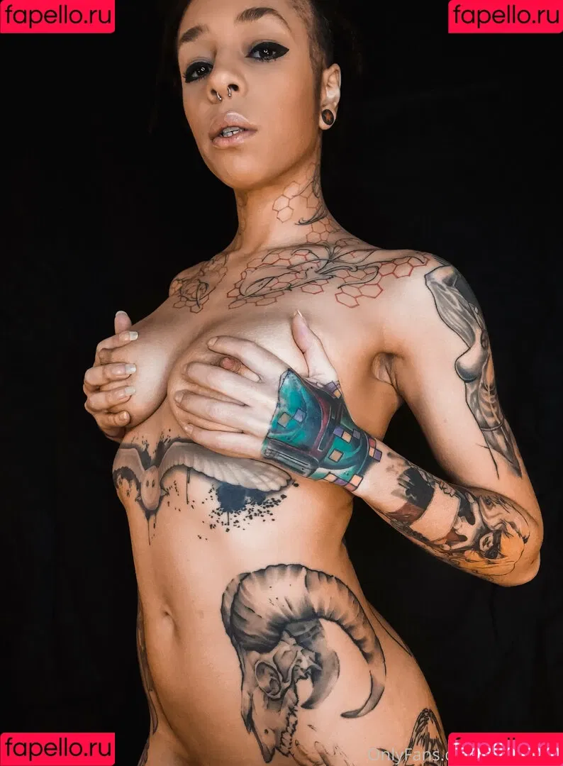 razorredd Onlyfans Photo Gallery 