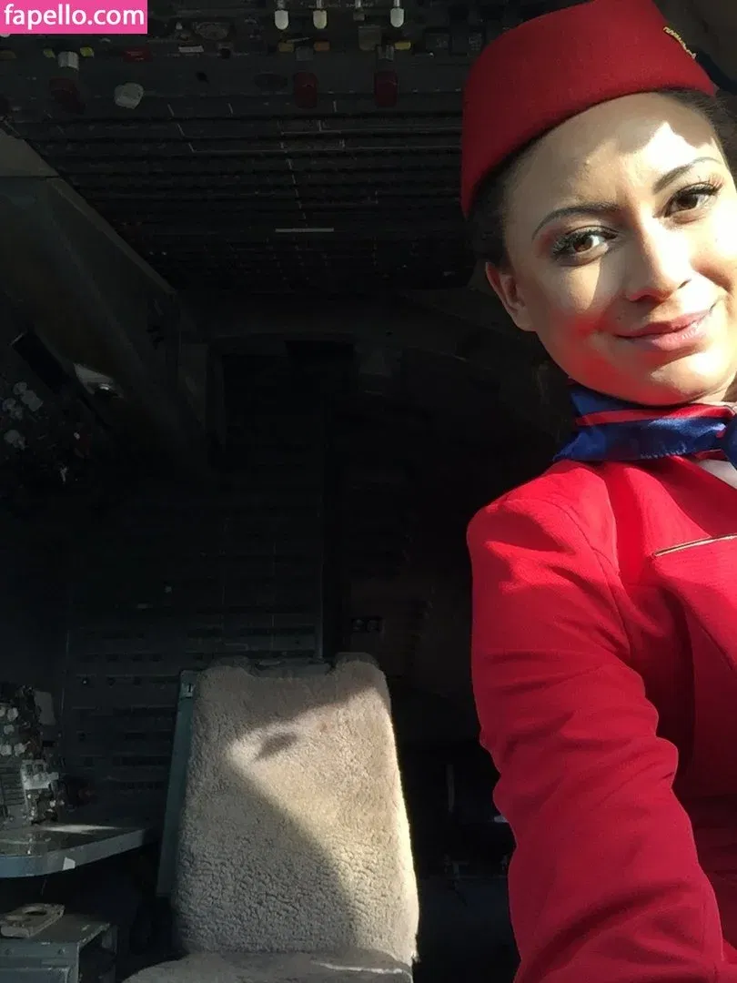 Islaha Onlyfans Photo Gallery 