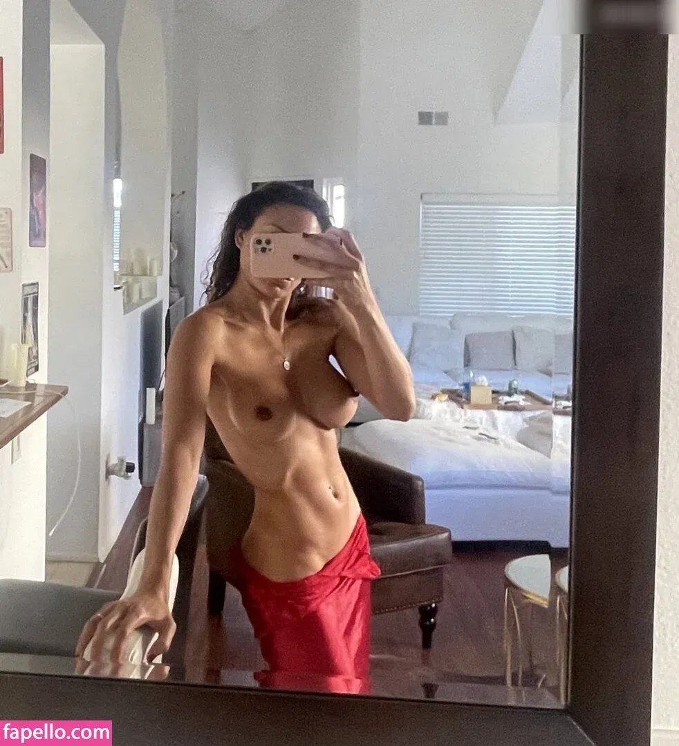 Islaha Onlyfans Photo Gallery 