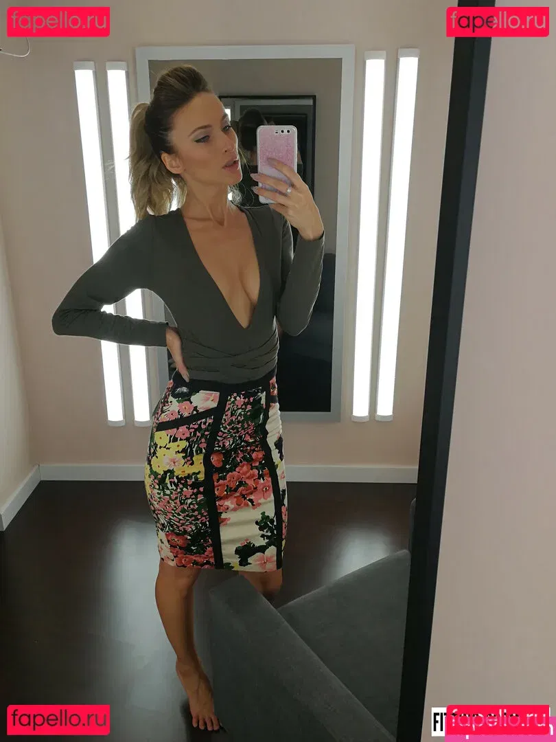 Fitting-Room Onlyfans Photo Gallery 