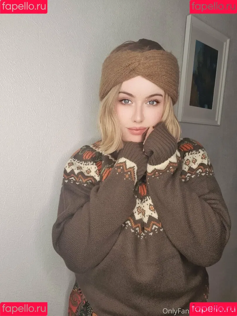 maebry Onlyfans Photo Gallery 