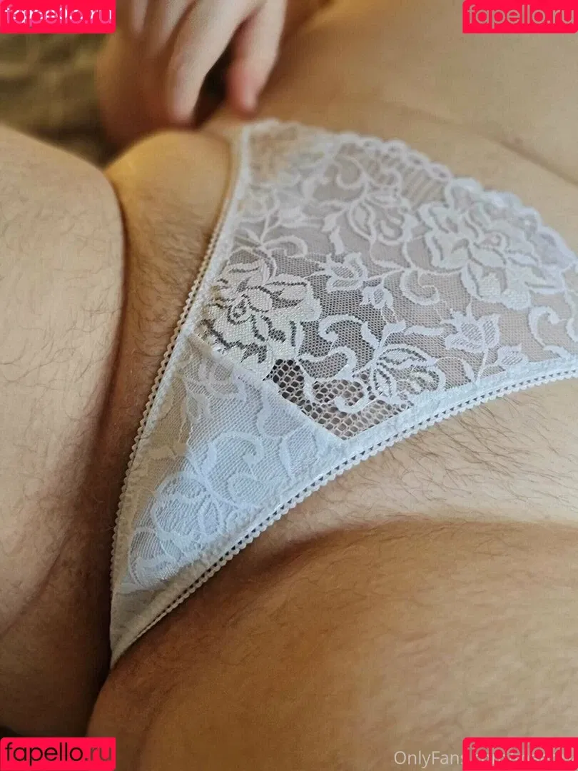maebry Onlyfans Photo Gallery 