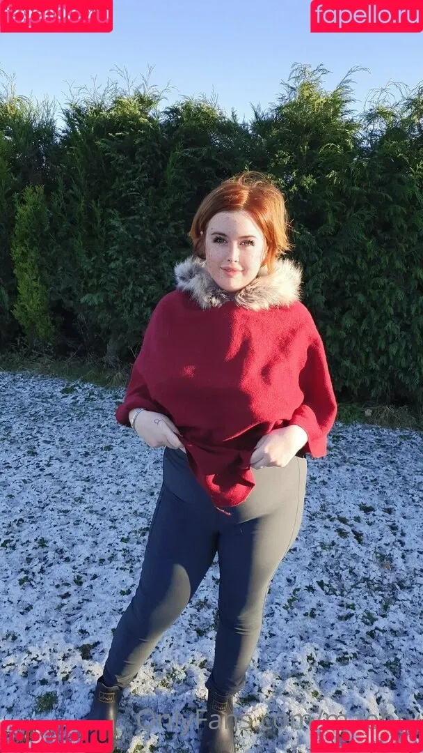 maebry Onlyfans Photo Gallery 