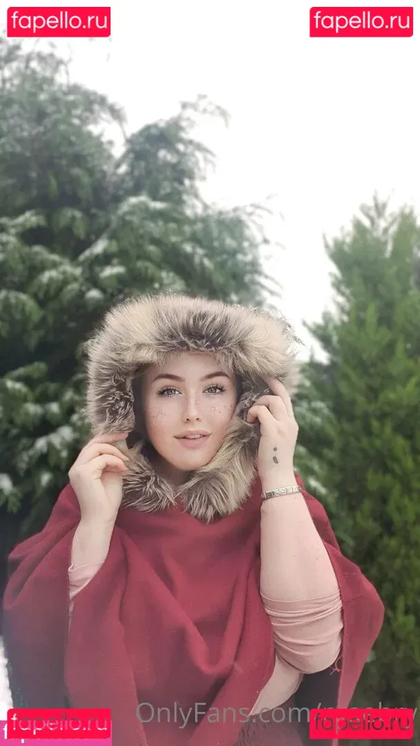 maebry Onlyfans Photo Gallery 