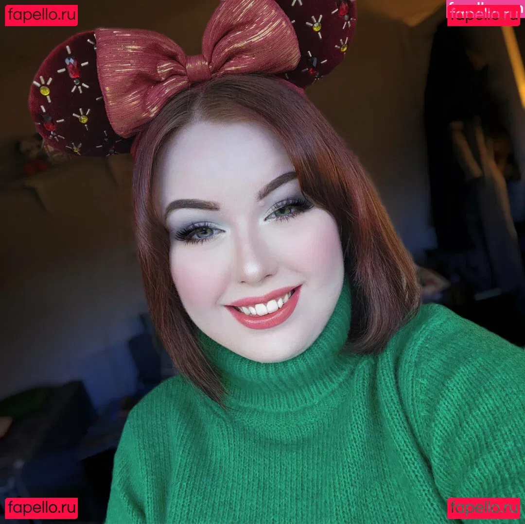 maebry Onlyfans Photo Gallery 