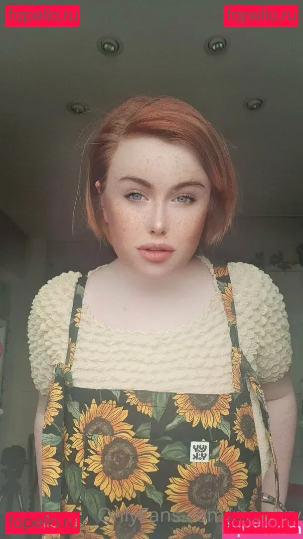 maebry Onlyfans Photo Gallery 