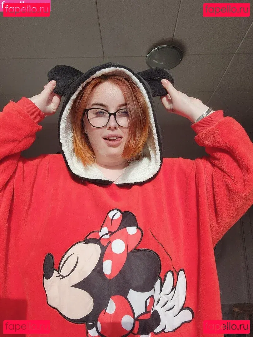 maebry Onlyfans Photo Gallery 