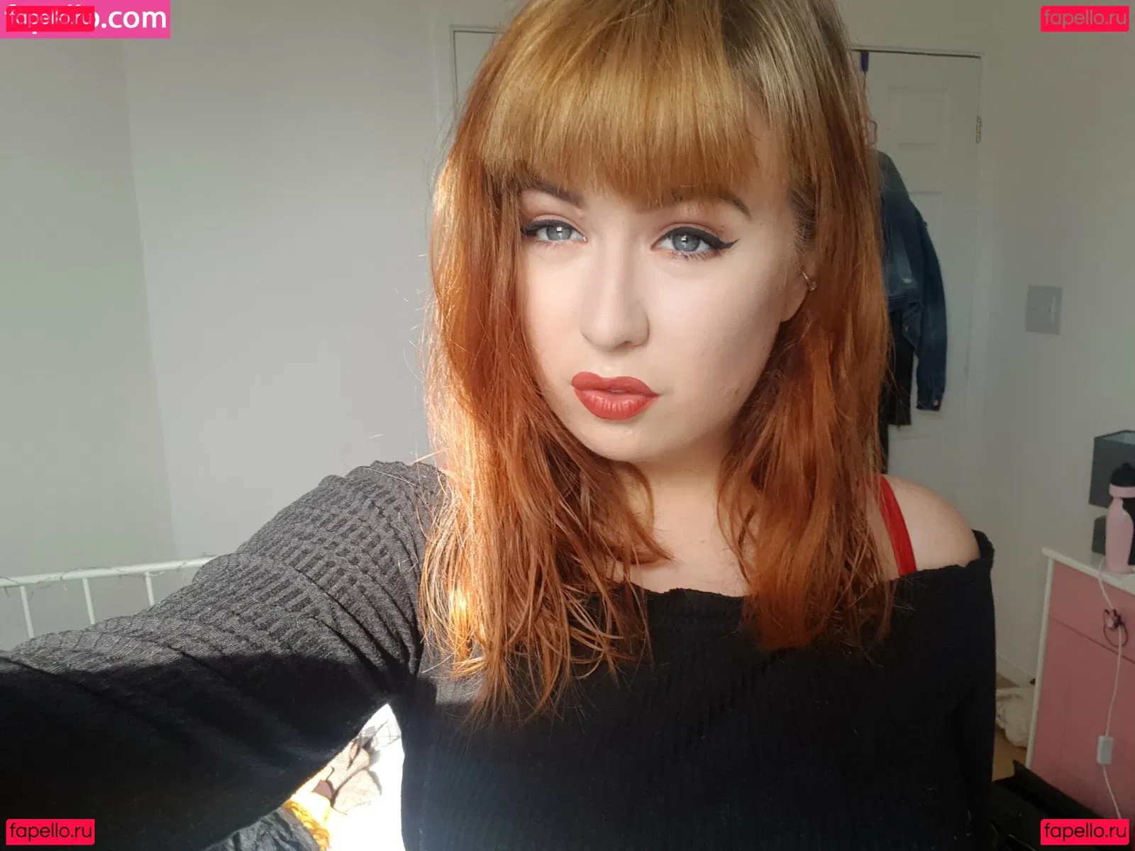 maebry Onlyfans Photo Gallery 