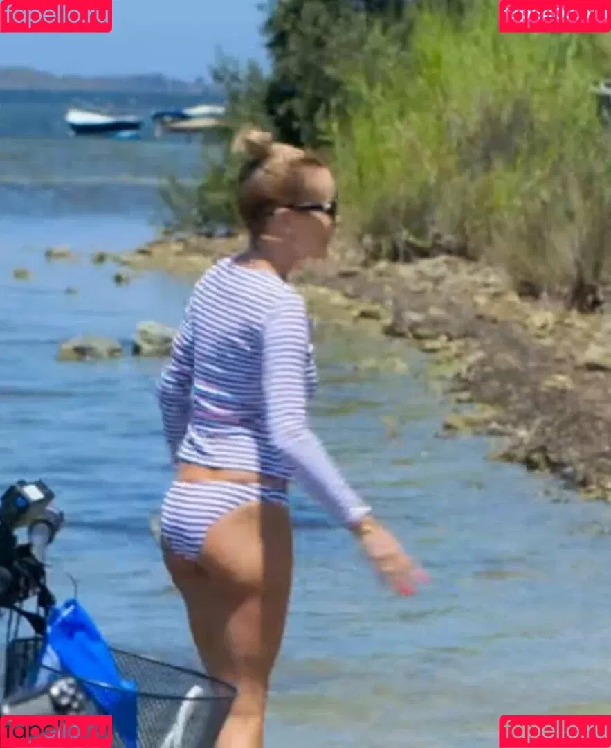 Amanda Holden Onlyfans Photo Gallery 