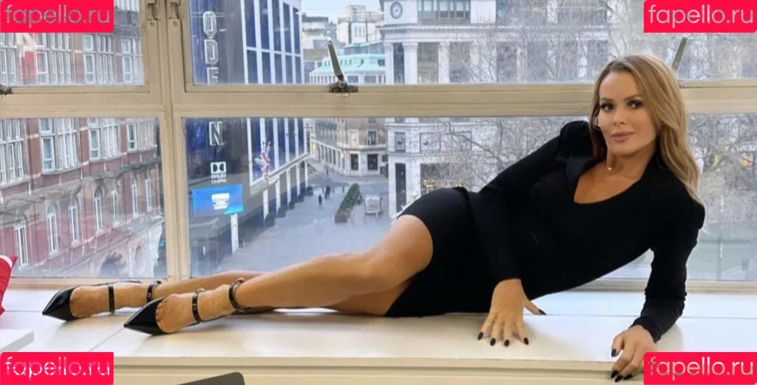 Amanda Holden Onlyfans Photo Gallery 