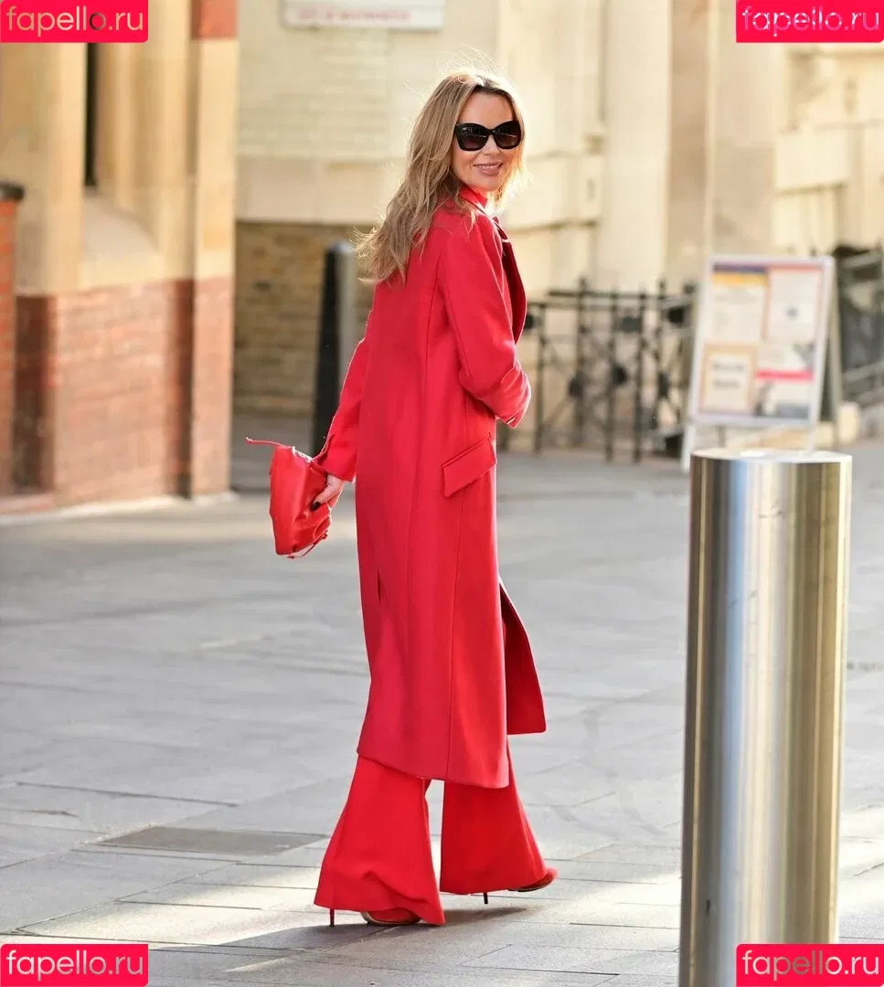 Amanda Holden Onlyfans Photo Gallery 