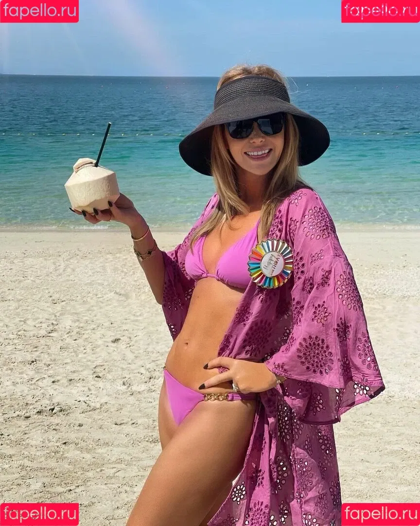Amanda Holden Onlyfans Photo Gallery 