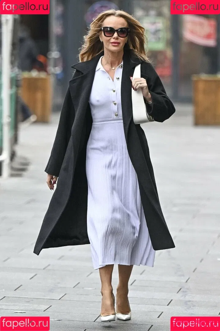 Amanda Holden Onlyfans Photo Gallery 
