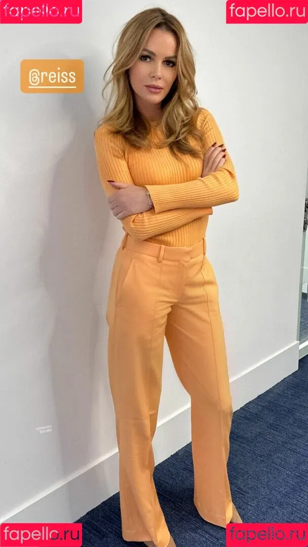 Amanda Holden Onlyfans Photo Gallery 
