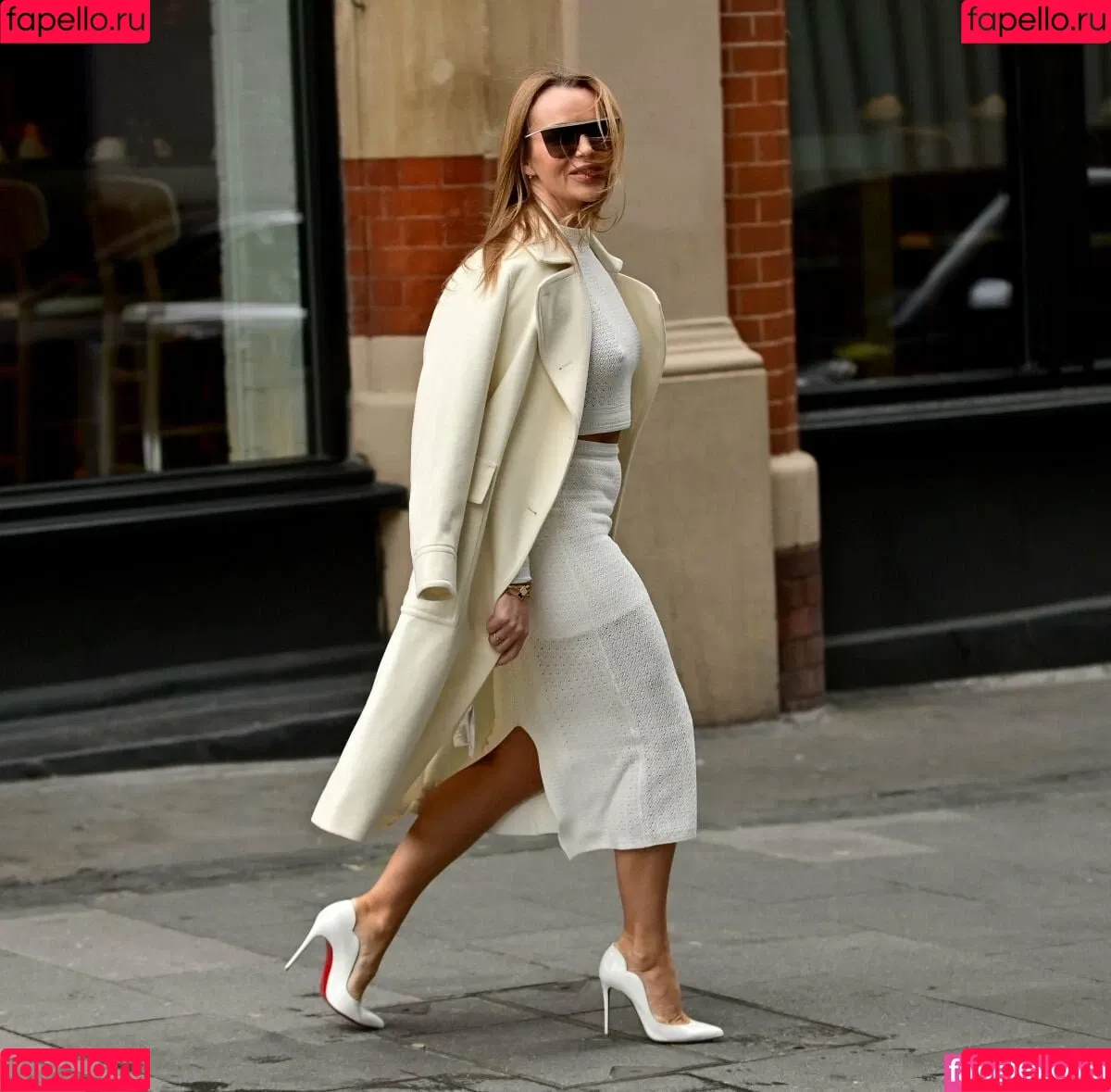 Amanda Holden Onlyfans Photo Gallery 