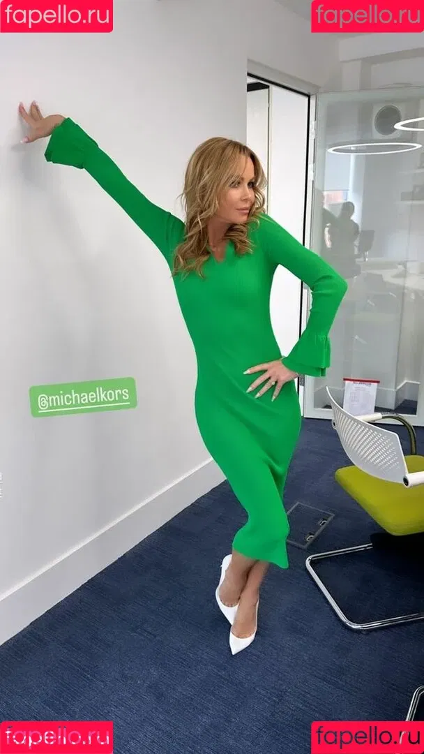 Amanda Holden Onlyfans Photo Gallery 