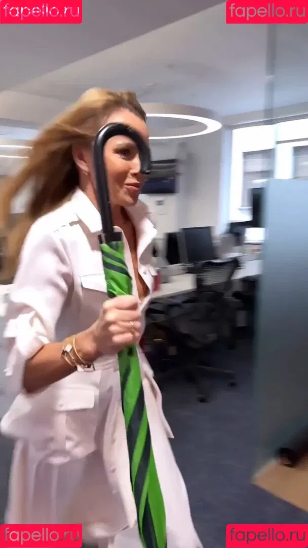 Amanda Holden Onlyfans Photo Gallery 