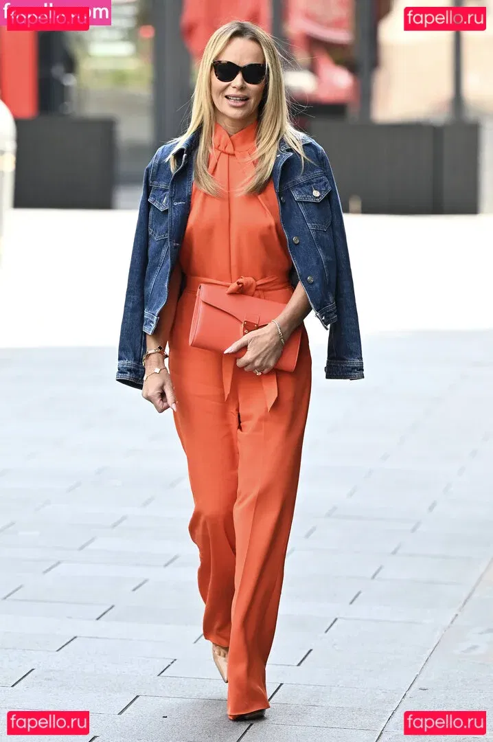 Amanda Holden Onlyfans Photo Gallery 