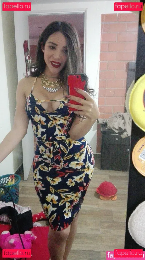 Bella De La Fuente Onlyfans Photo Gallery 