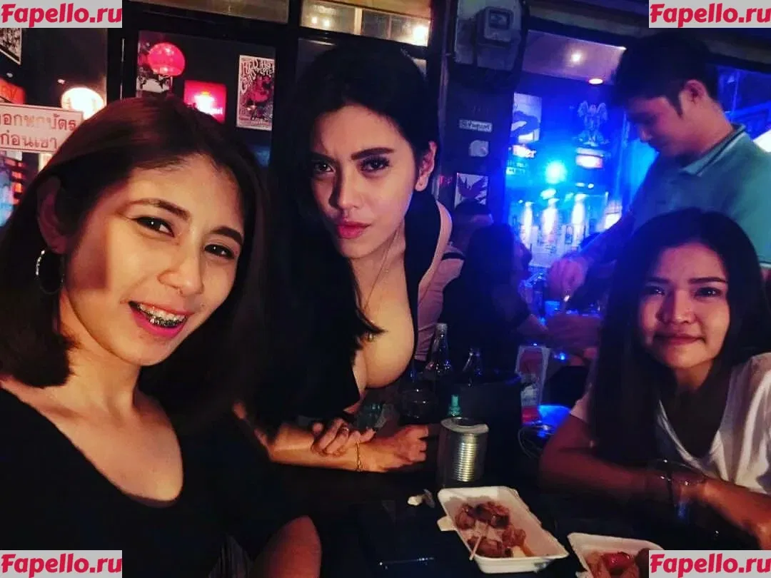 Aungsumalyn Onlyfans Photo Gallery 