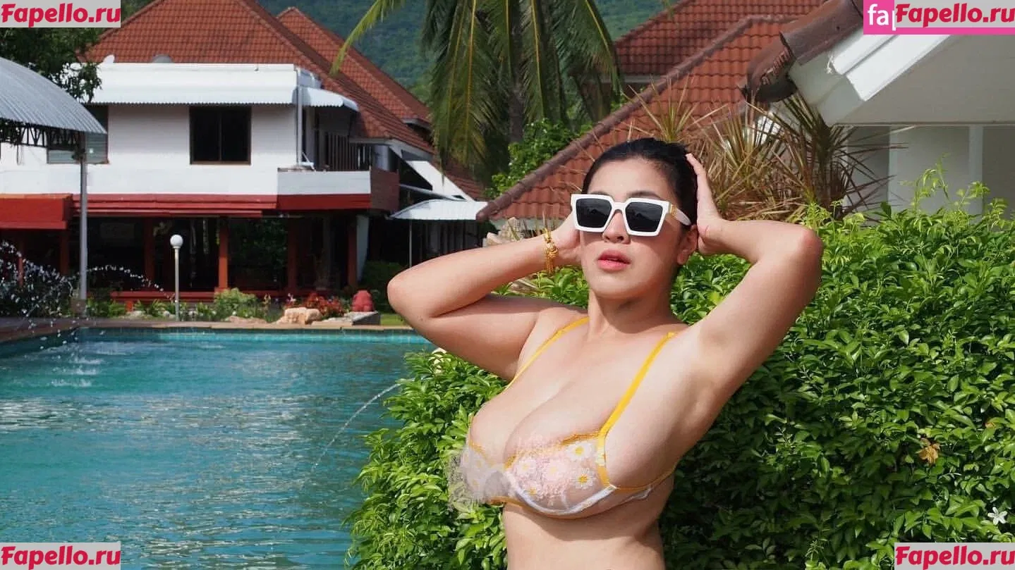 Aungsumalyn Onlyfans Photo Gallery 