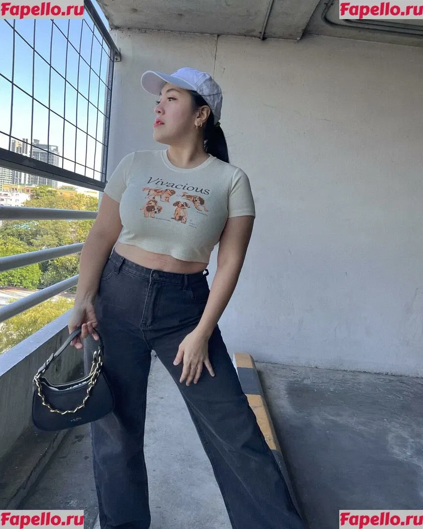 Aungsumalyn Onlyfans Photo Gallery 