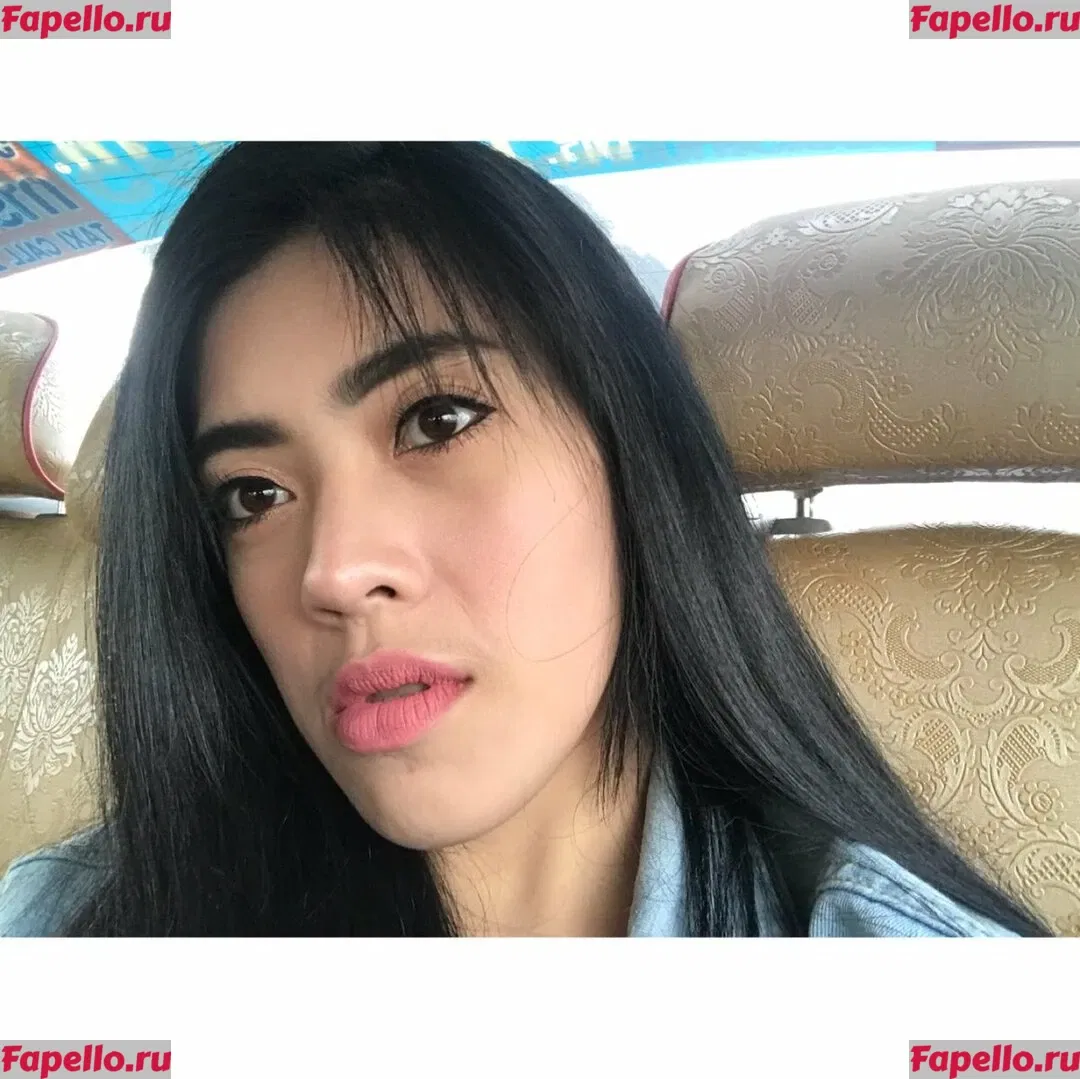 Aungsumalyn Onlyfans Photo Gallery 