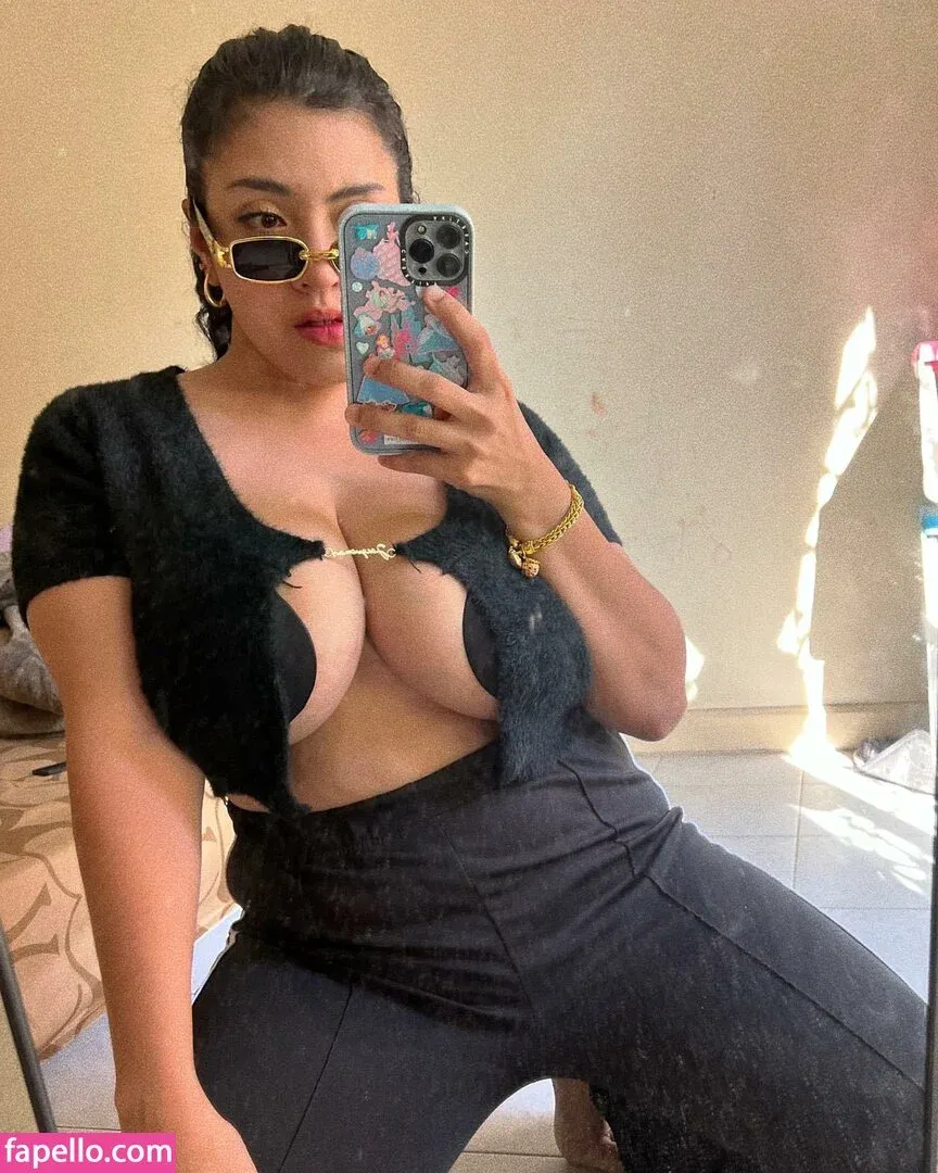 Aungsumalyn Onlyfans Photo Gallery 