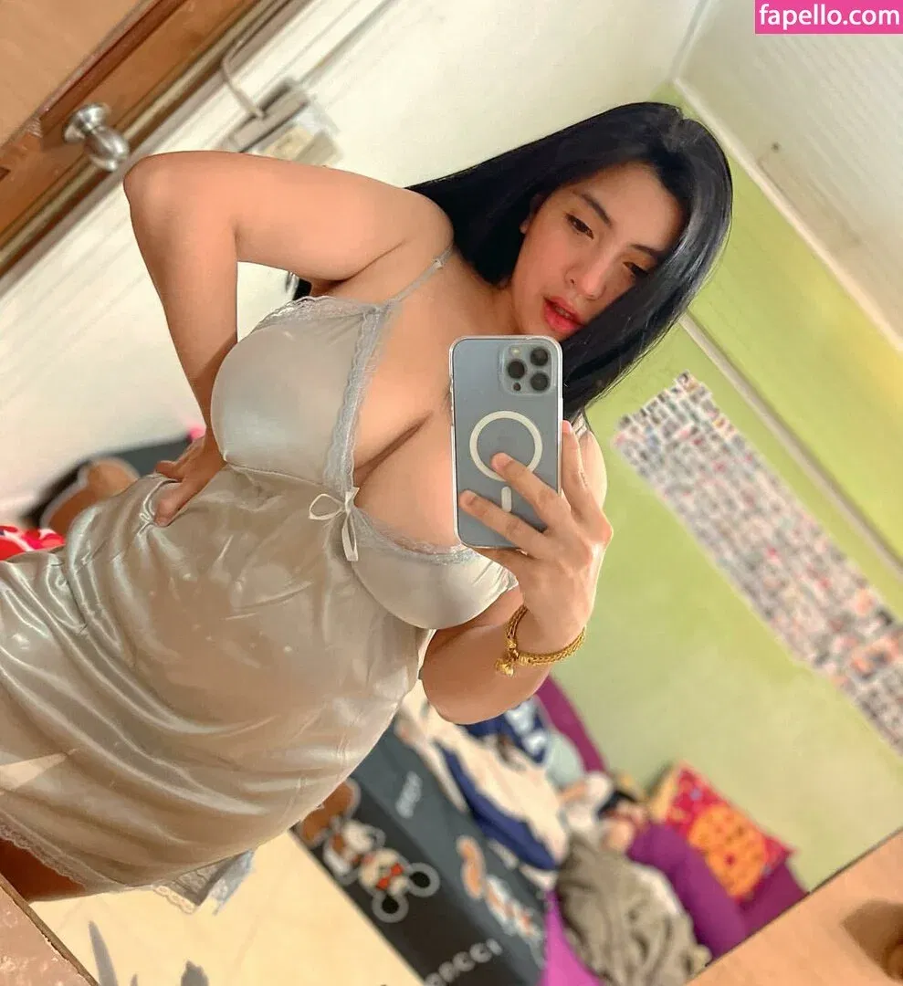 Aungsumalyn Onlyfans Photo Gallery 