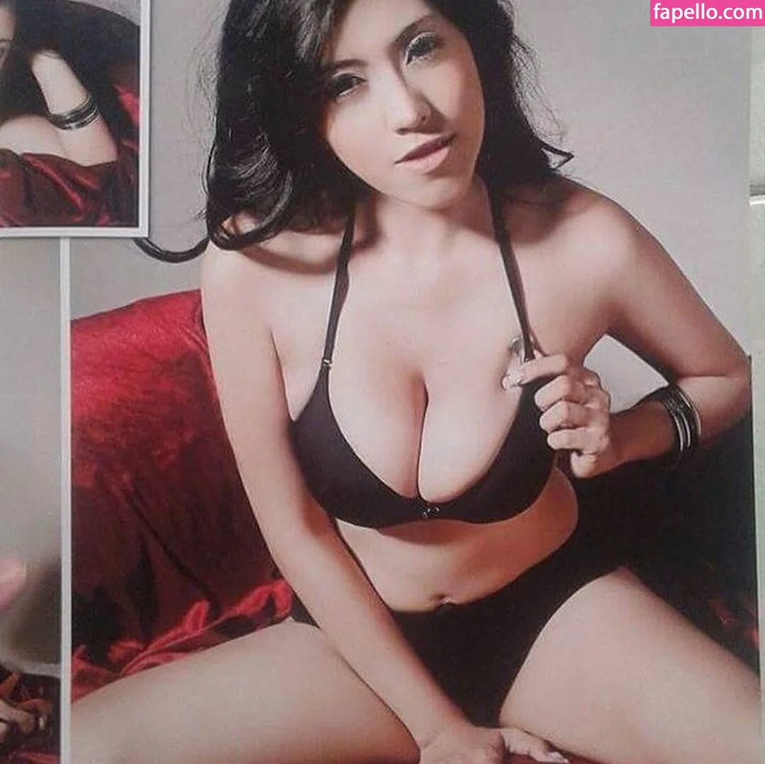 Aungsumalyn Onlyfans Photo Gallery 