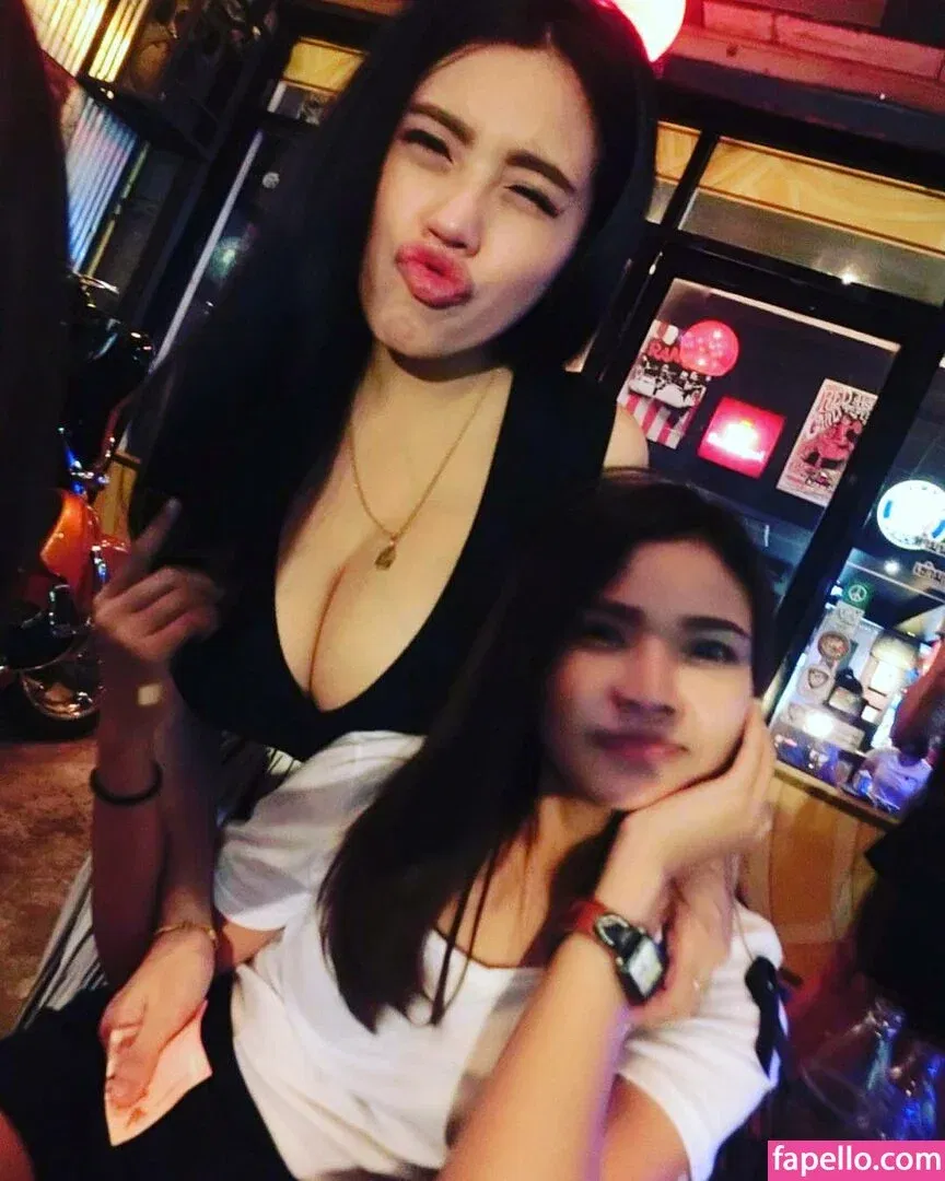 Aungsumalyn Onlyfans Photo Gallery 