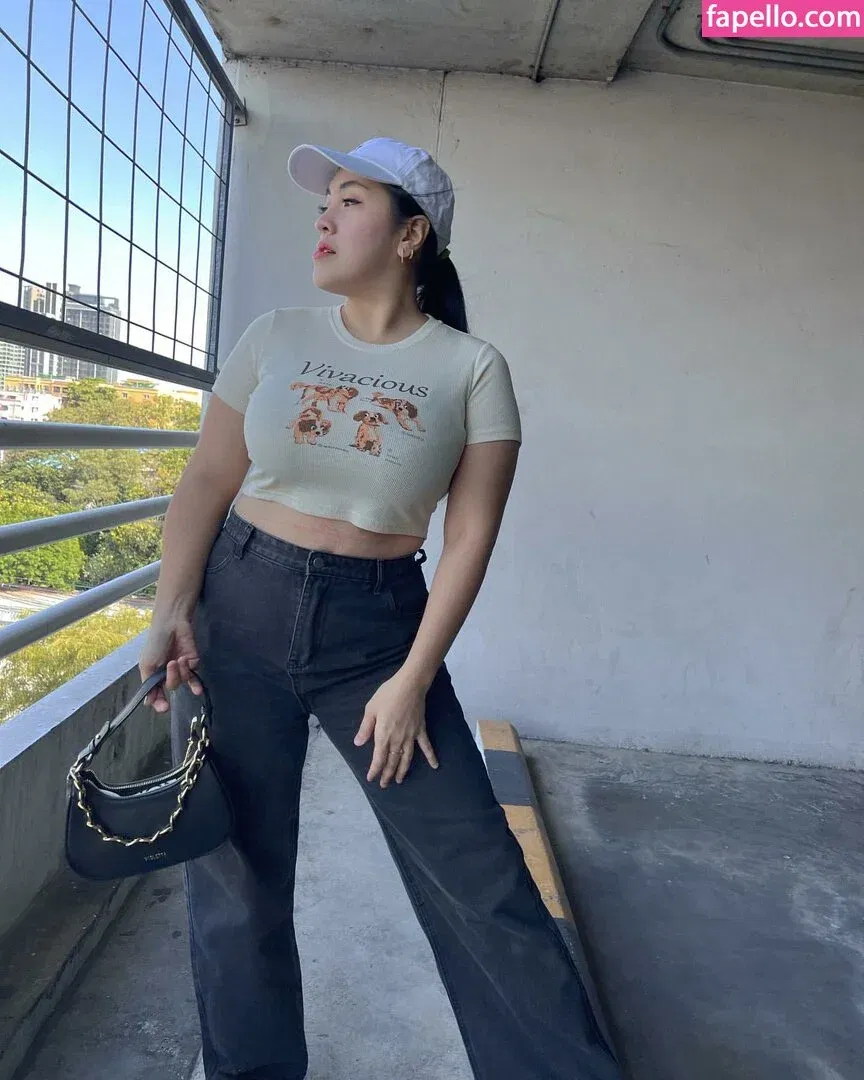 Aungsumalyn Onlyfans Photo Gallery 