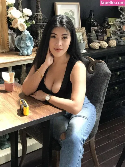 Aungsumalyn Onlyfans Photo Gallery 