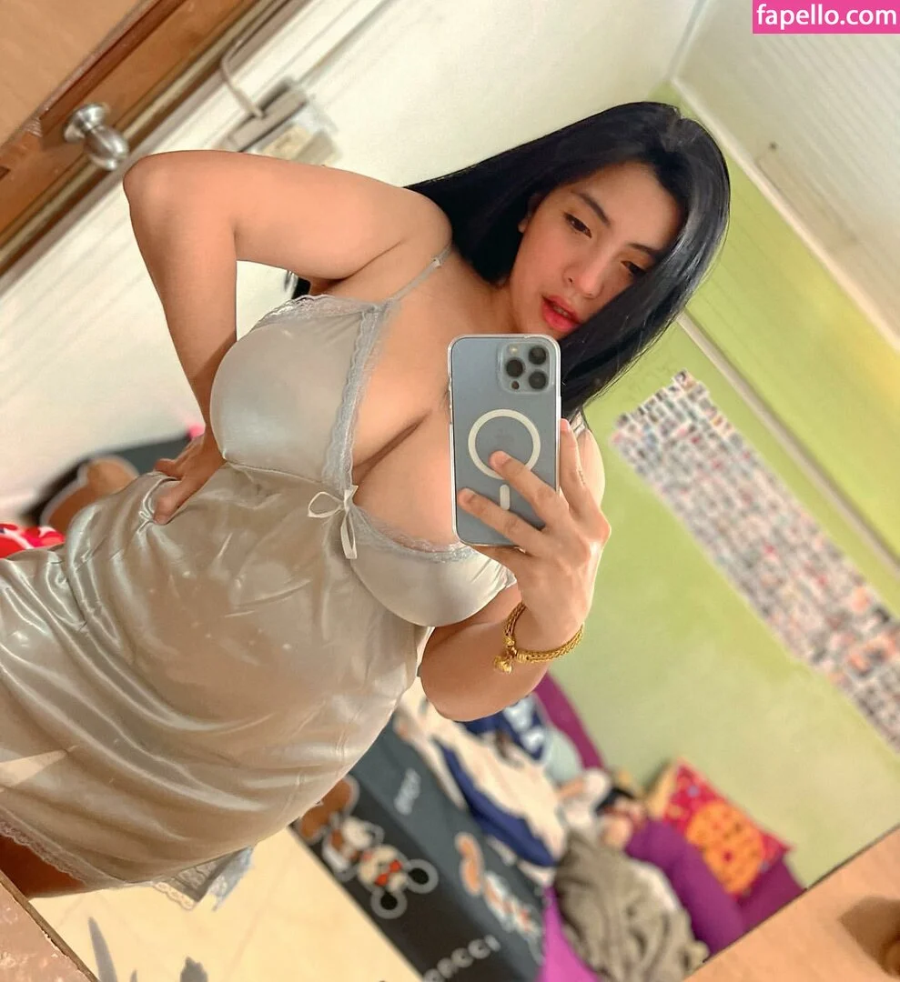 Aungsumalyn Onlyfans Photo Gallery 