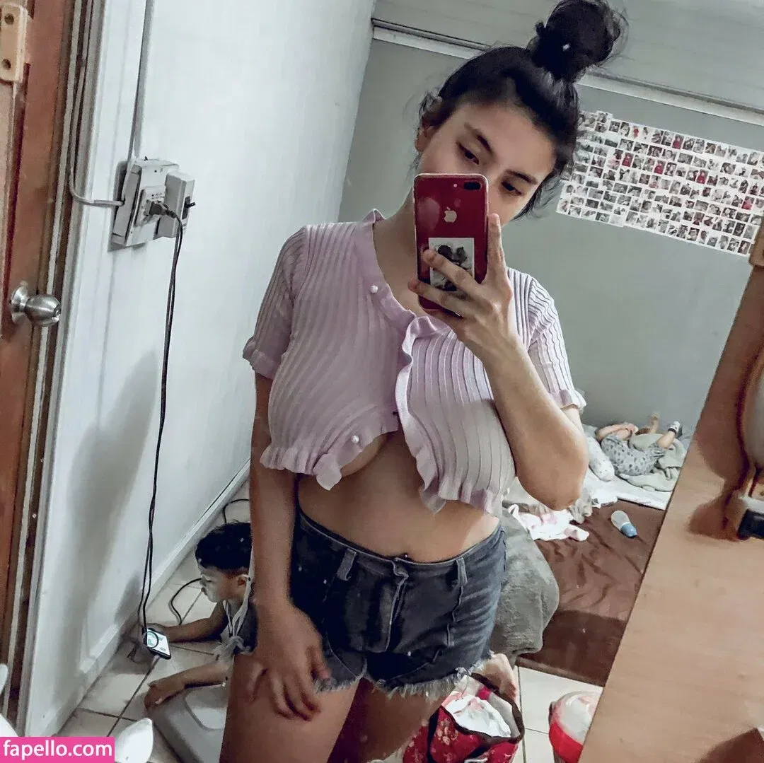 Aungsumalyn Onlyfans Photo Gallery 