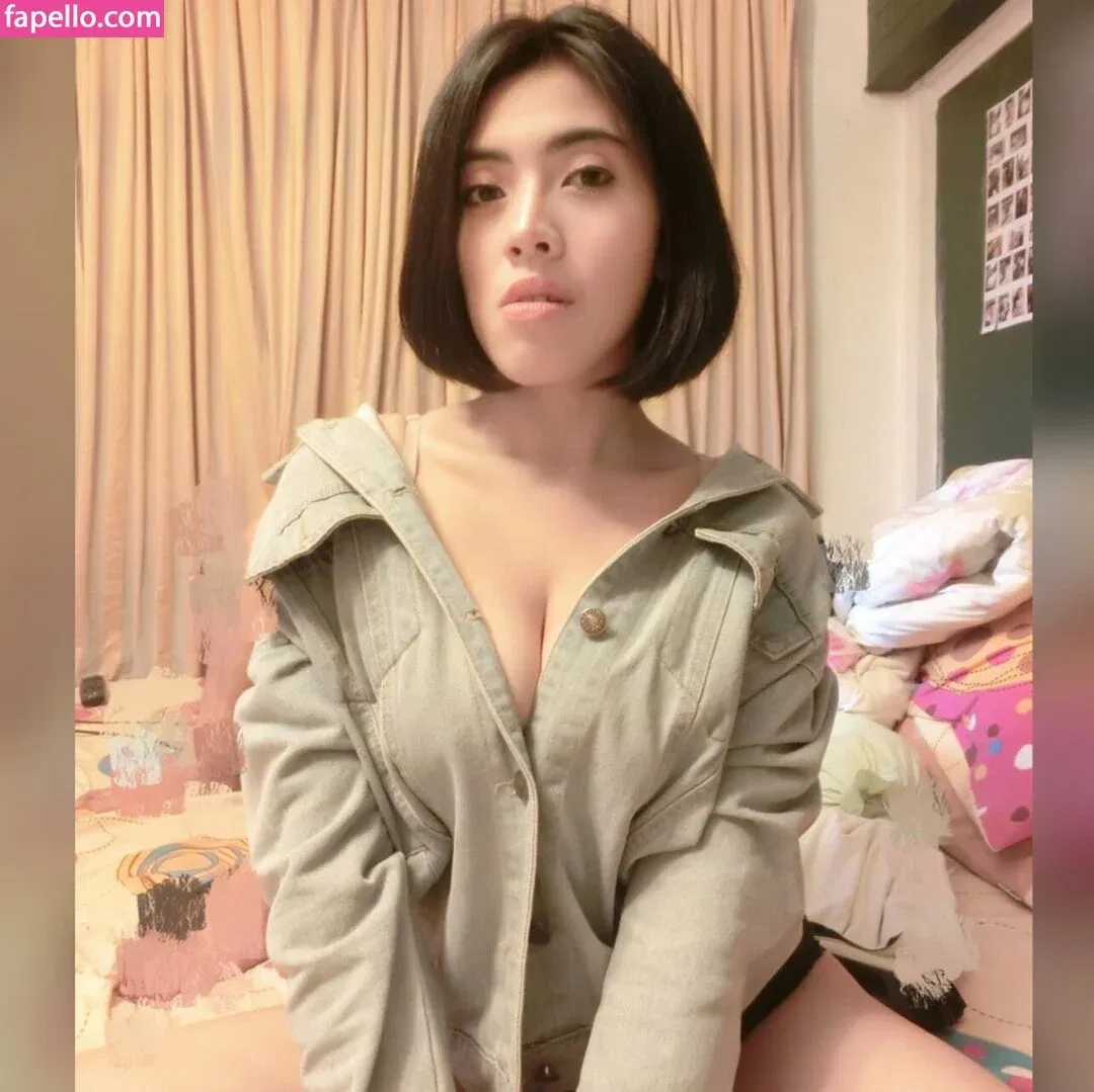 Aungsumalyn Onlyfans Photo Gallery 