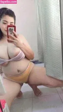 Aungsumalyn Onlyfans Photo Gallery 