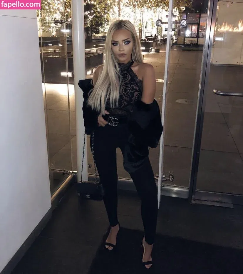 Becca Medlin Onlyfans Photo Gallery 