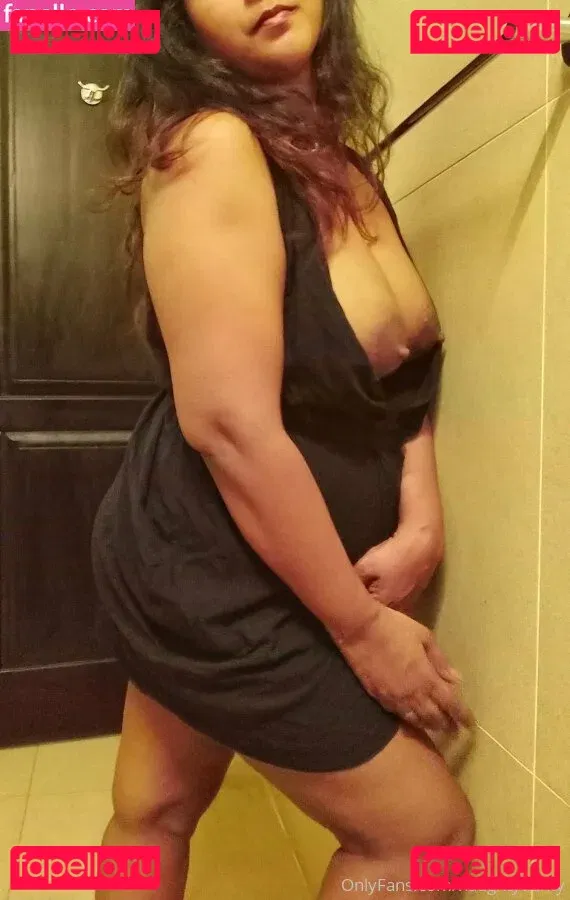 naughtyaunty Onlyfans Photo Gallery 