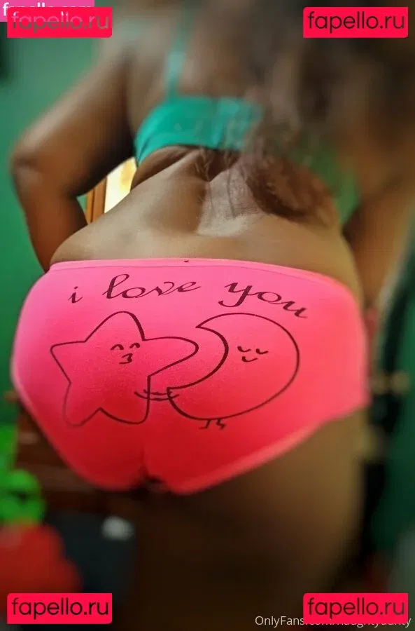 naughtyaunty Onlyfans Photo Gallery 