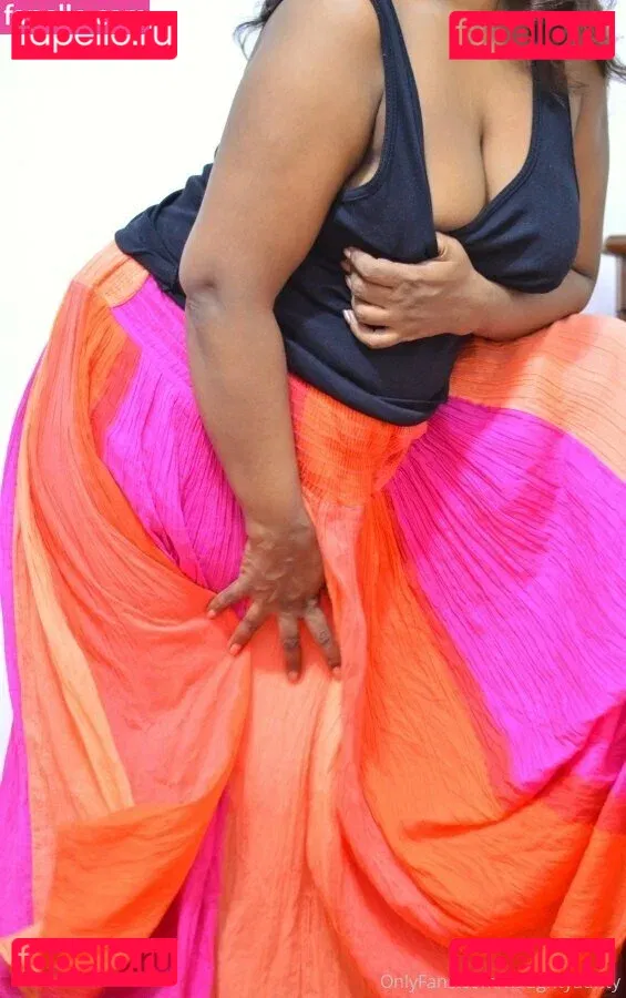 naughtyaunty Onlyfans Photo Gallery 